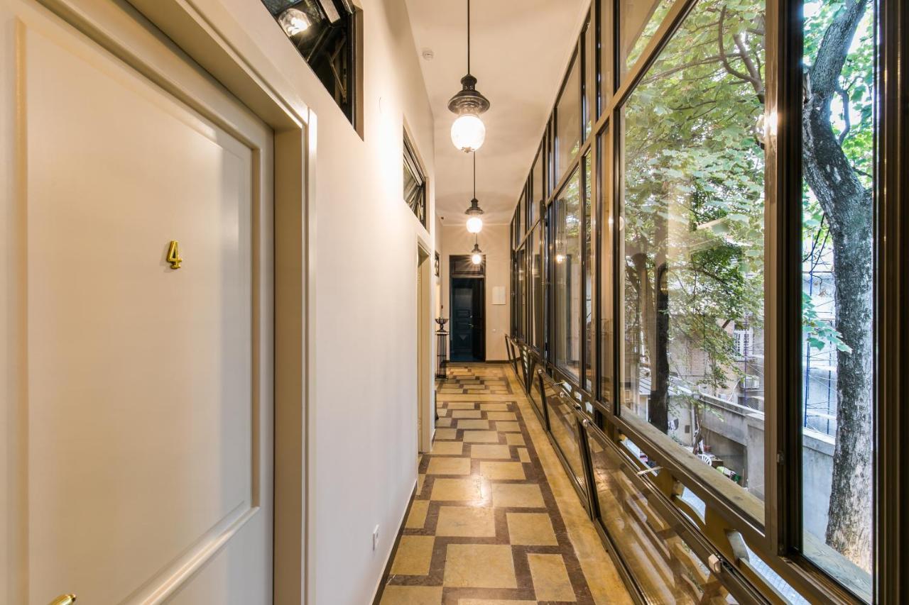 Emigrant Boutique Hotel ティビリシ エクステリア 写真