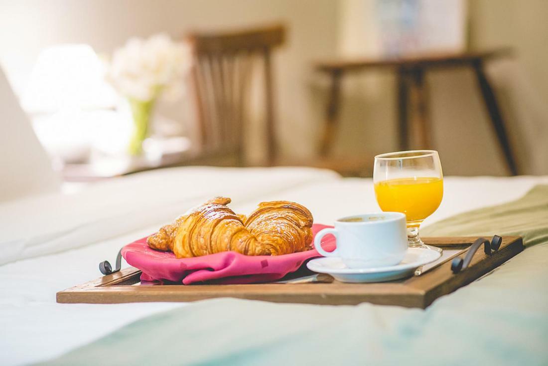 Emigrant Boutique Hotel ティビリシ エクステリア 写真