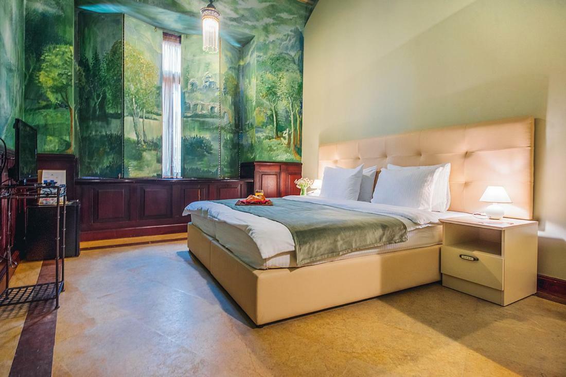 Emigrant Boutique Hotel ティビリシ エクステリア 写真